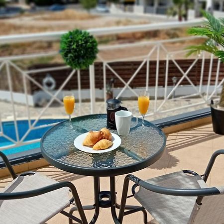 Kato Paphos Suites المظهر الخارجي الصورة