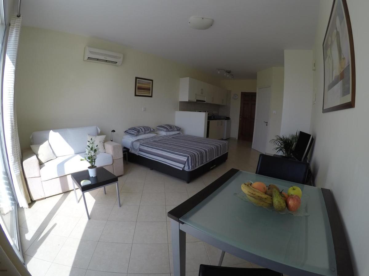 Kato Paphos Suites المظهر الخارجي الصورة