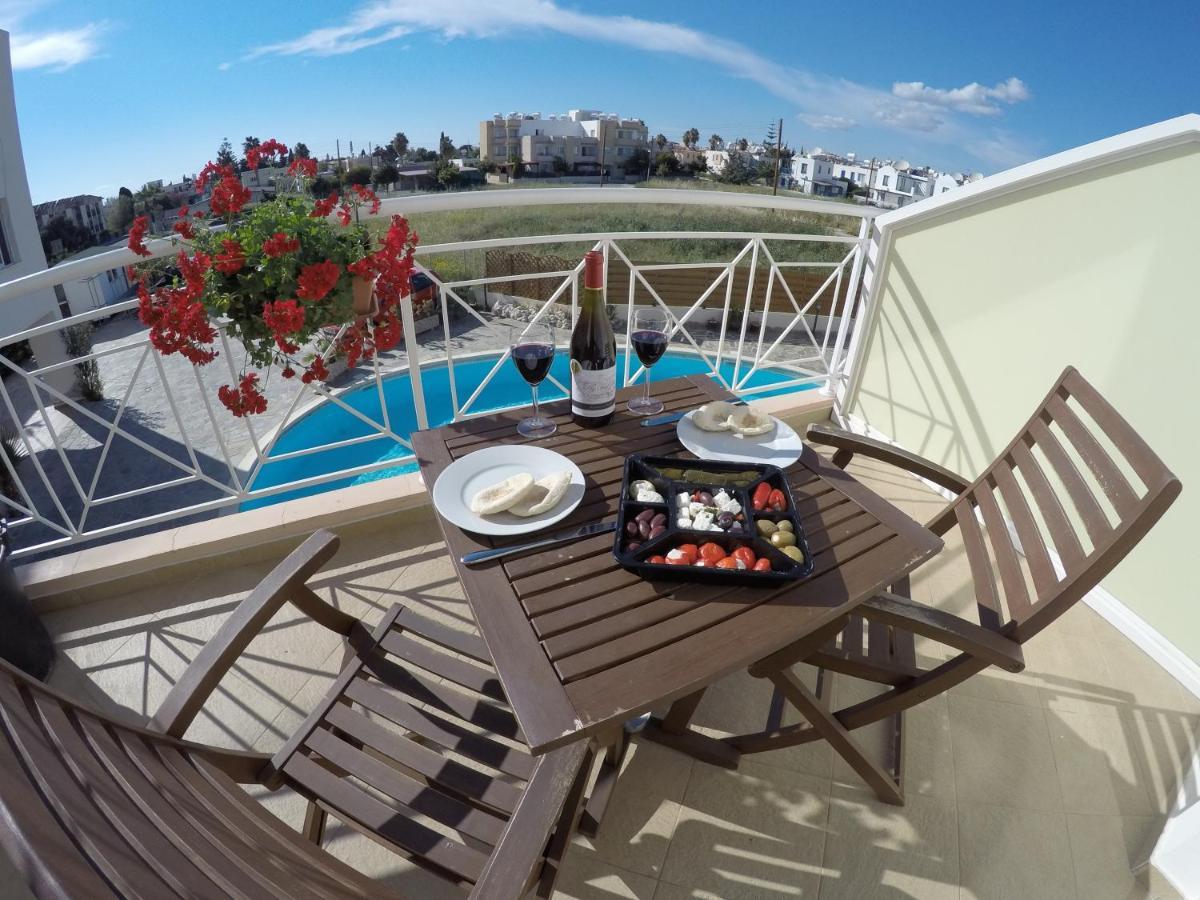 Kato Paphos Suites المظهر الخارجي الصورة