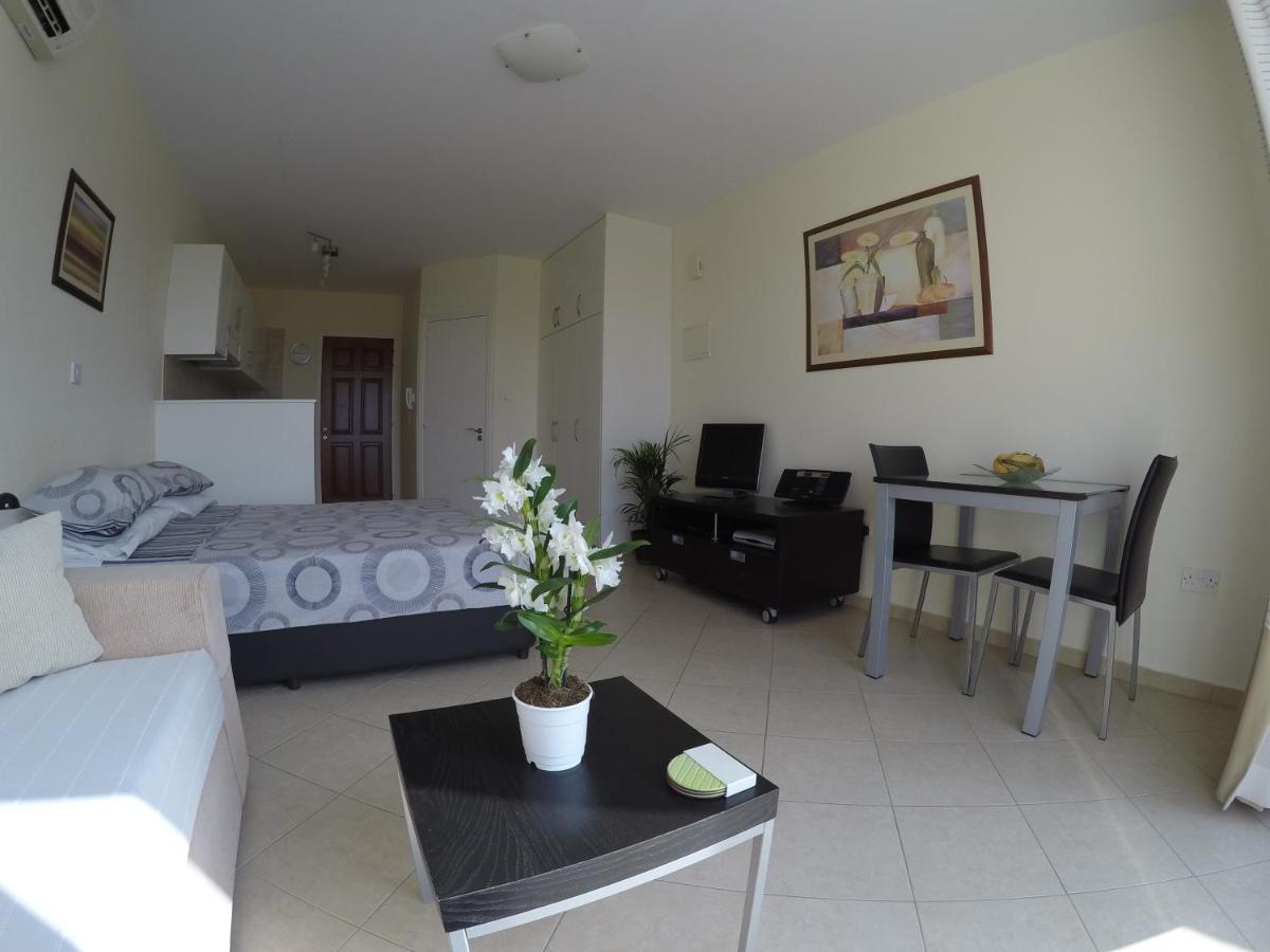 Kato Paphos Suites المظهر الخارجي الصورة