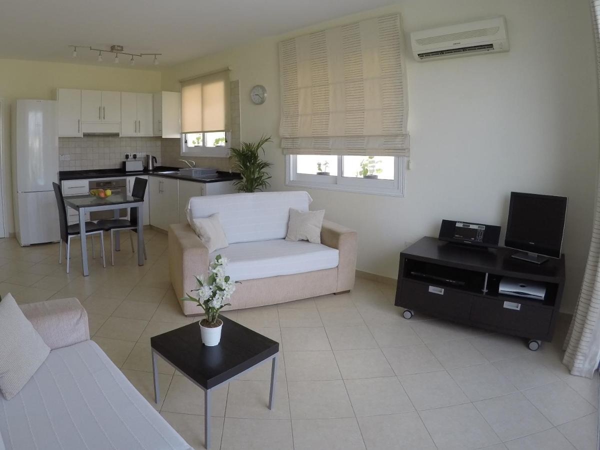 Kato Paphos Suites المظهر الخارجي الصورة
