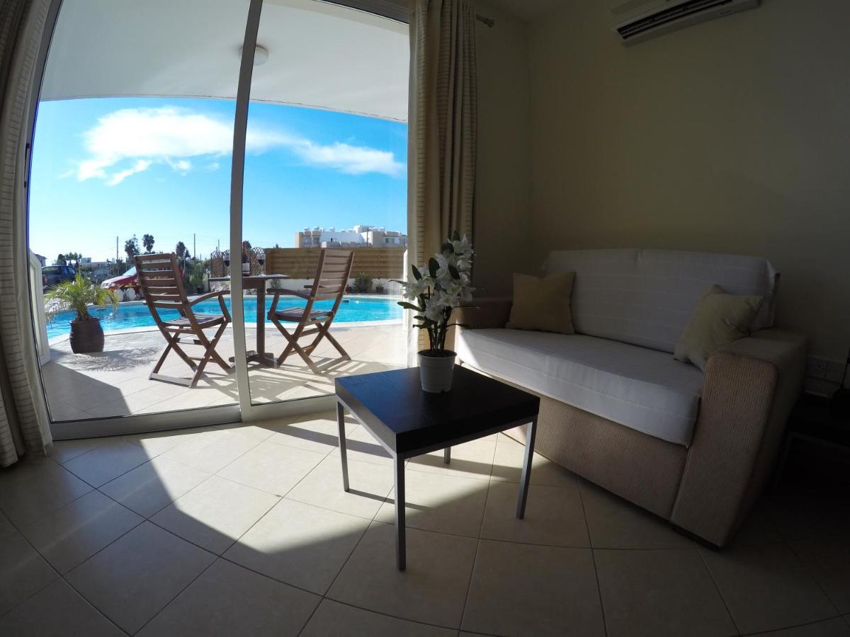Kato Paphos Suites المظهر الخارجي الصورة