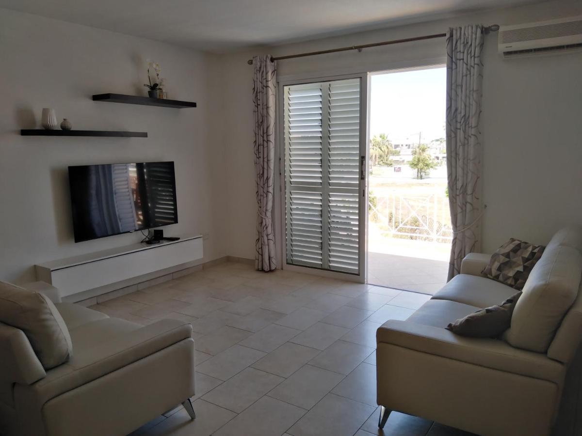 Kato Paphos Suites المظهر الخارجي الصورة