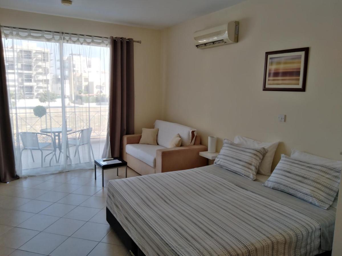 Kato Paphos Suites المظهر الخارجي الصورة