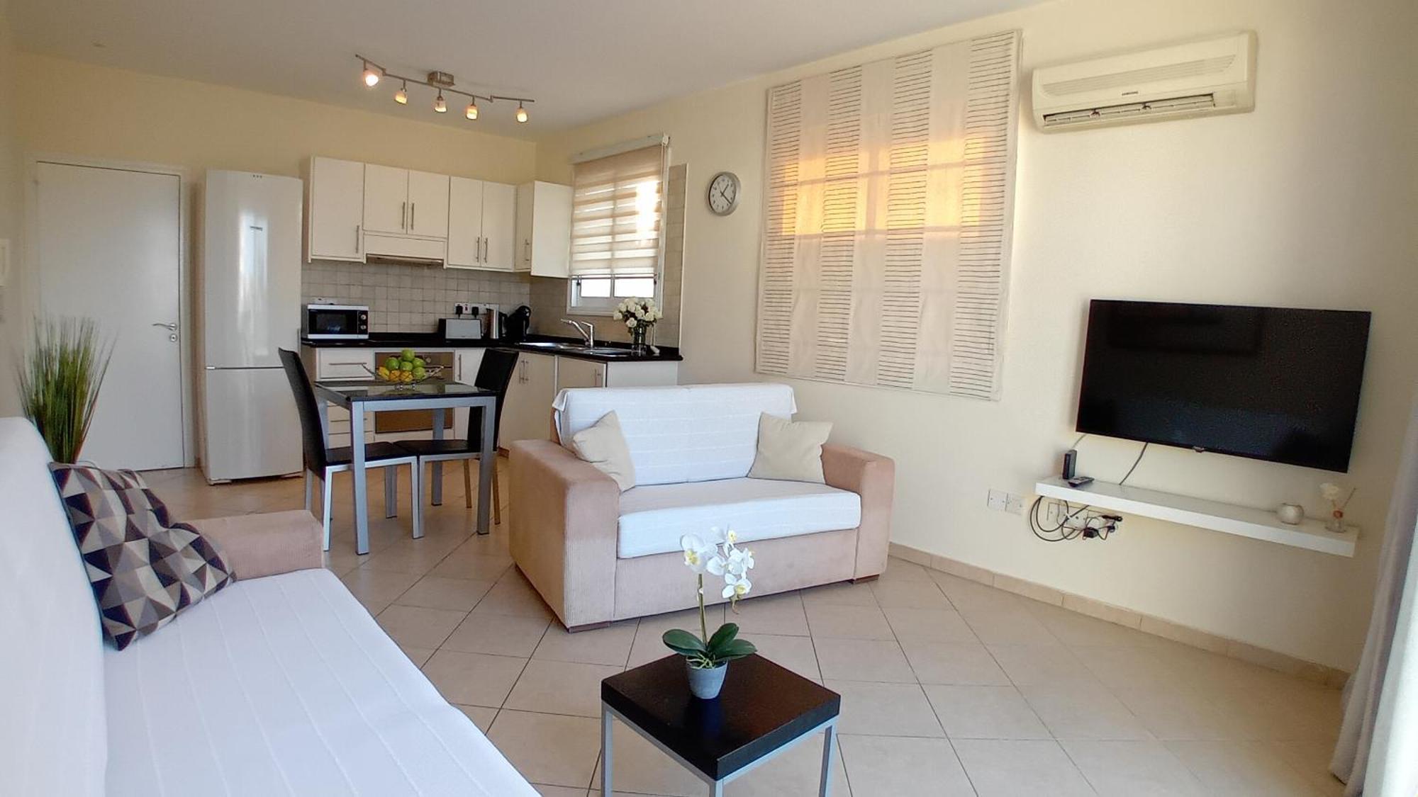 Kato Paphos Suites المظهر الخارجي الصورة